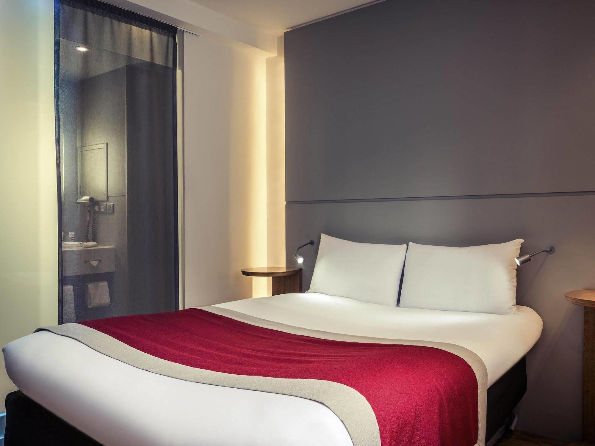 Mercure Paris Arc De Triomphe Etoile Esterno foto